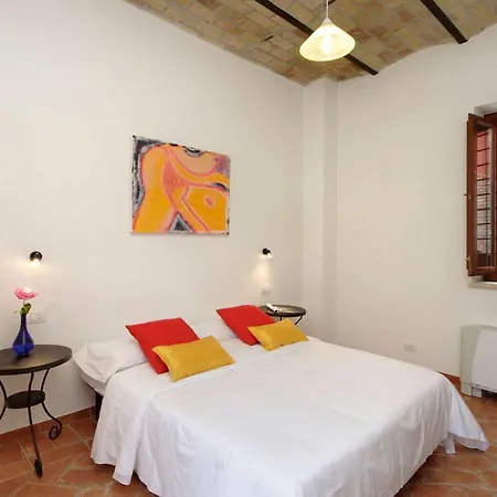 Borgo Papareschi Apartahotel 2*
