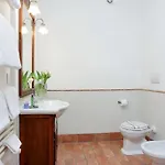 Aparthotel Borgo Papareschi 2*