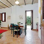 Aparthotel Borgo Papareschi