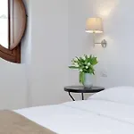 Borgo Papareschi Aparthotel 2*